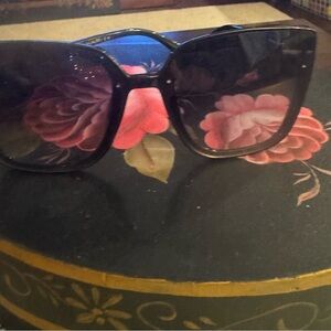 Tahari Black Sunglasses’s